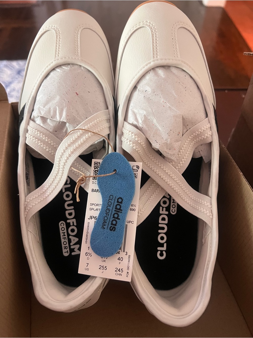 New! adidas Barreda Mary Jane Junior White with Black Stripes (fits women’s 8.5) - Picture 2 of 4